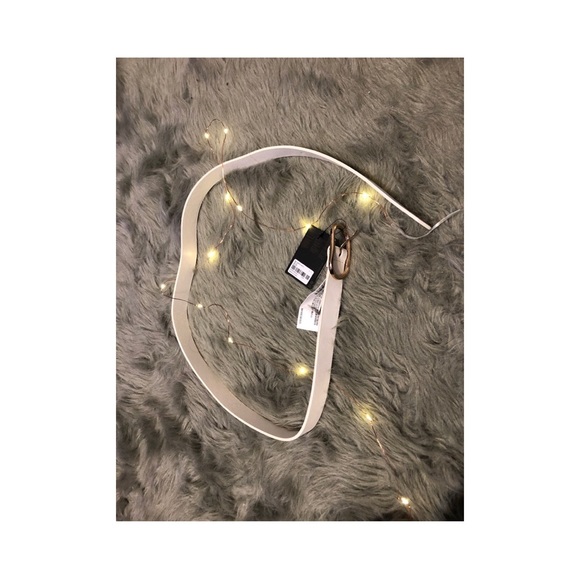 Forever 21 gold belt - Picture 1 of 2